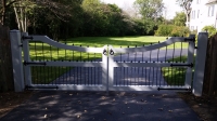 Montauk Concave Driveway Gate (modified)