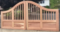 Sag Harbor Convex Redwood Driveway Gate