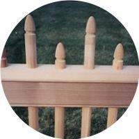 Staggered acorn round top spindles